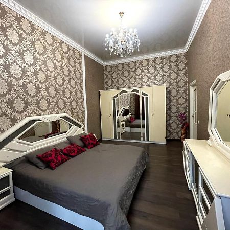 Amazing Heart Of Kiev Apartment Exterior photo